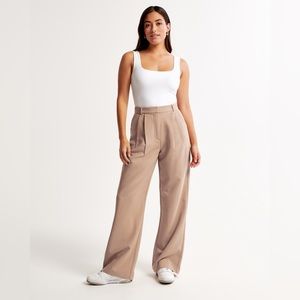 Abercrombie & Fitch Curve Love Sloane Tailored Pants in Tan